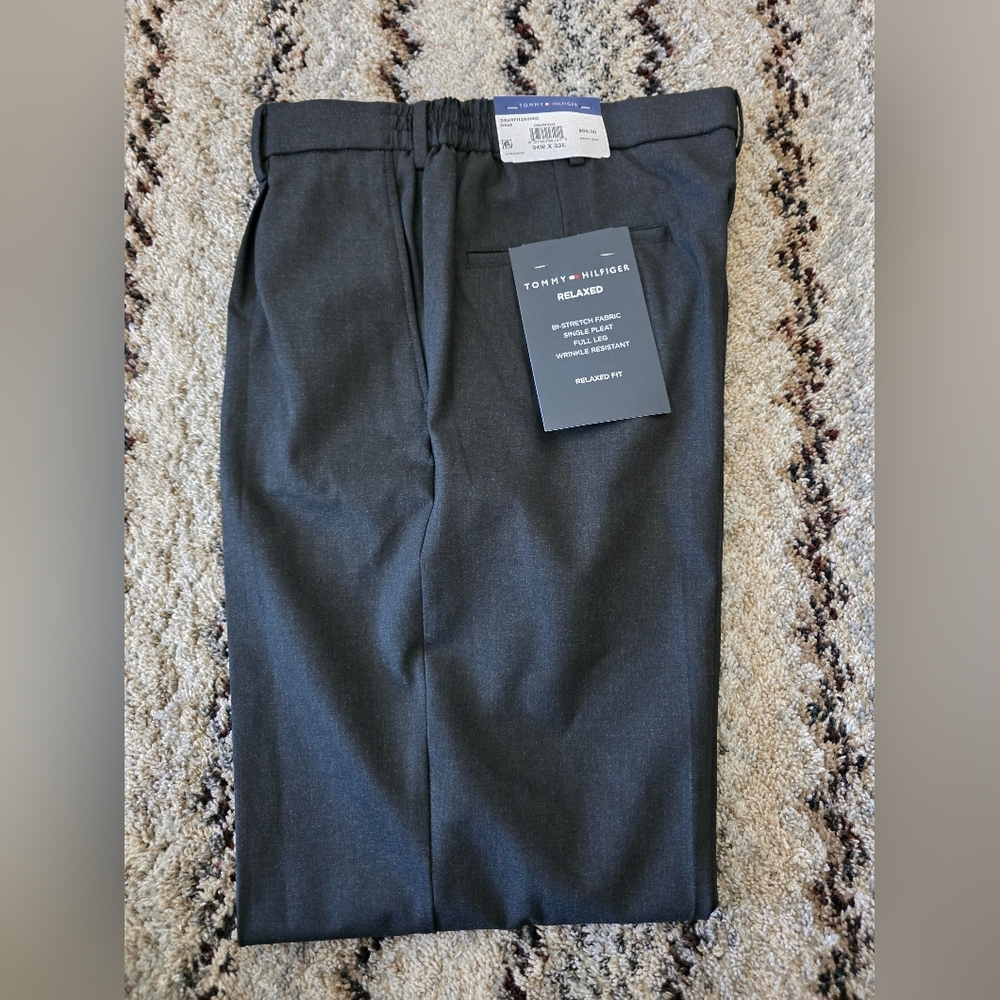 Tommy Hilfiger Mens Dress Pants 34x32 Wrinkle Free Charcoal Career $95 Relax Fit - Picture 2 of 6